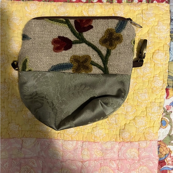 Tapestry Fabric Fanny Pack - Picture 2 of 4